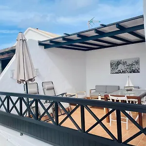 Con Amplia Terraza En La Playa , Puerto del Carmen (Lanzarote) Spain